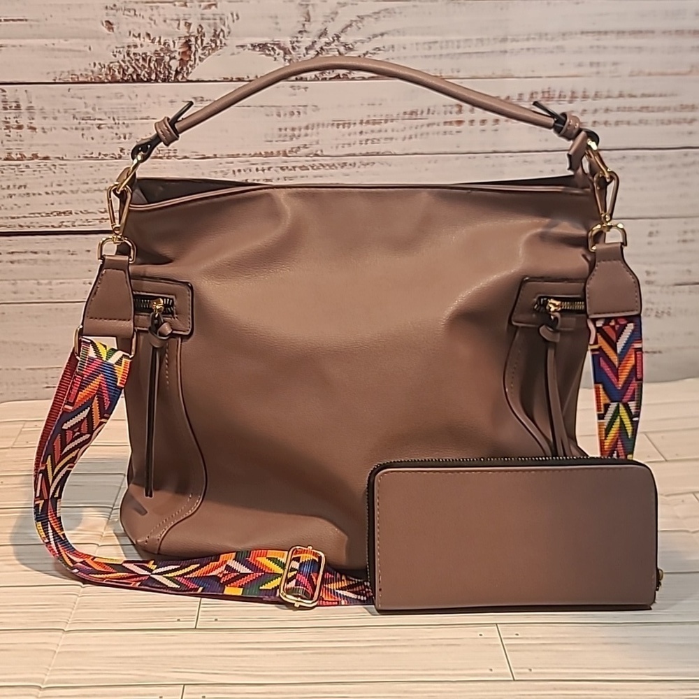Faux pebbled leather look shoulder bag with wallet
